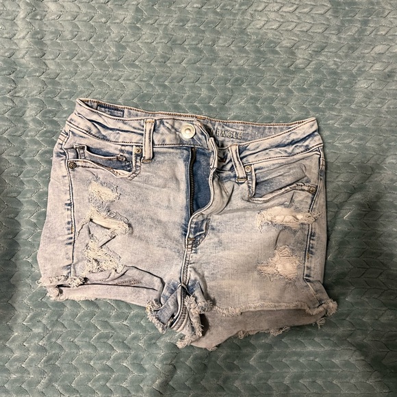 high waisted jean shorts - Picture 3 of 3